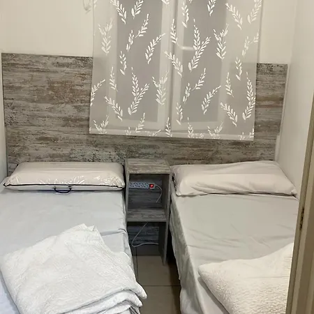 Apartamento Atocha-Delicias! 4Pax Madrid Buitenkant foto